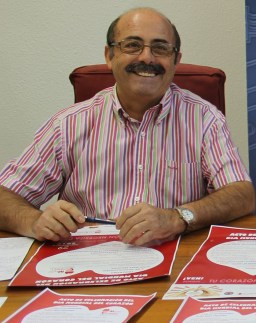 david-martc3adn-junto-miguel-angel-castellanos-josc3a9-antonio-maldonado-y-juan-vicente-ruiz-en-la-presentacic3b3n-del-dc3ada-del-corazc3b3n